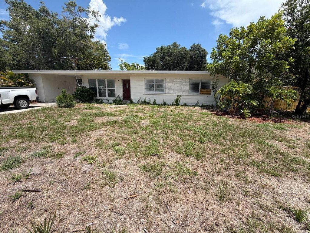 Photo of 2612 9th, Bradenton, FL 34205 (MLS # O6424403)