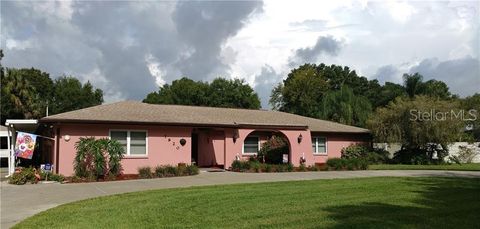 A home in TAMPA