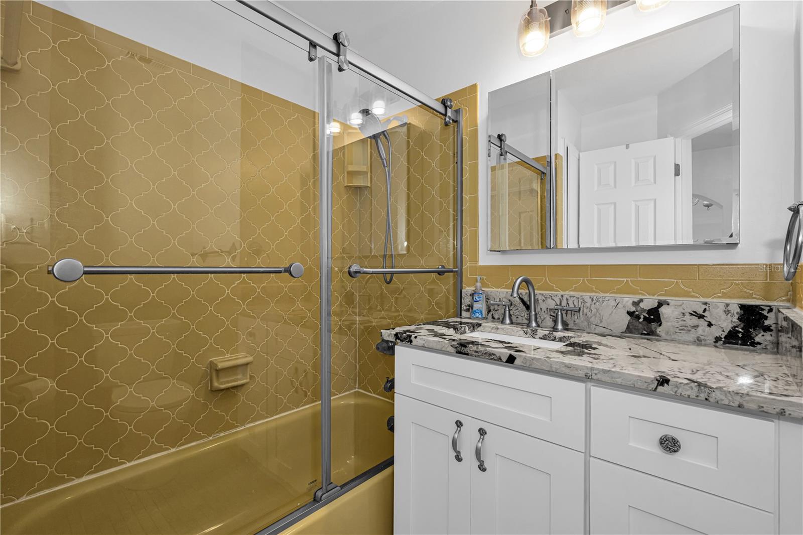 HARBOR ISLES - Residential