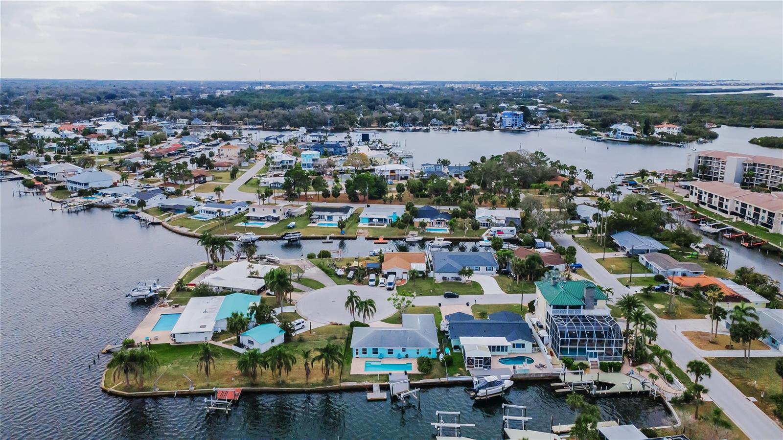 HARBOR ISLES - Residential