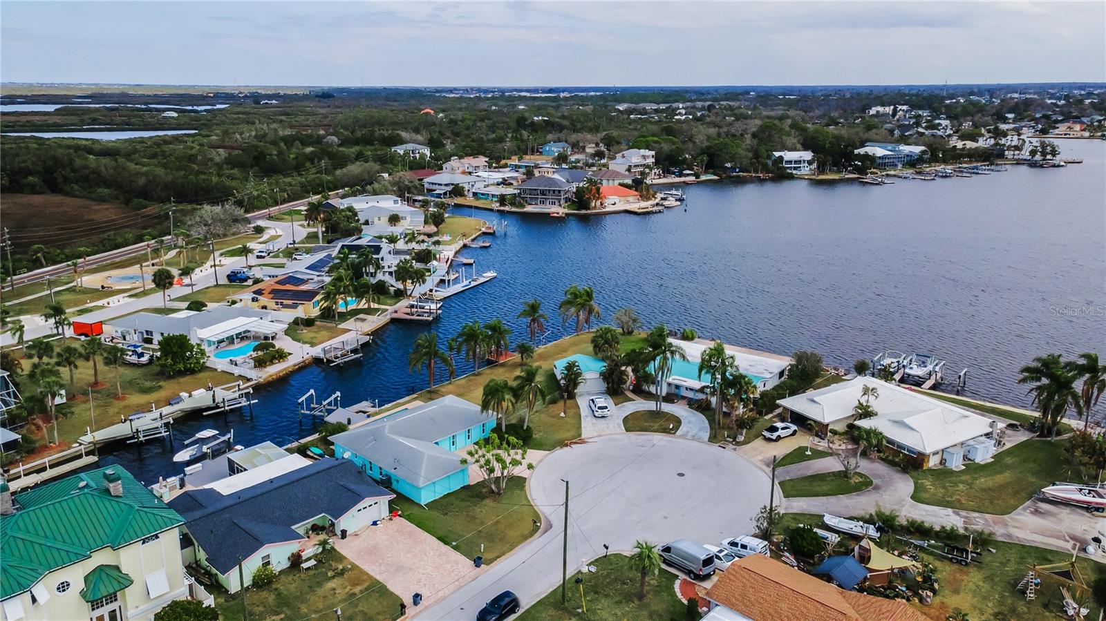 HARBOR ISLES - Residential