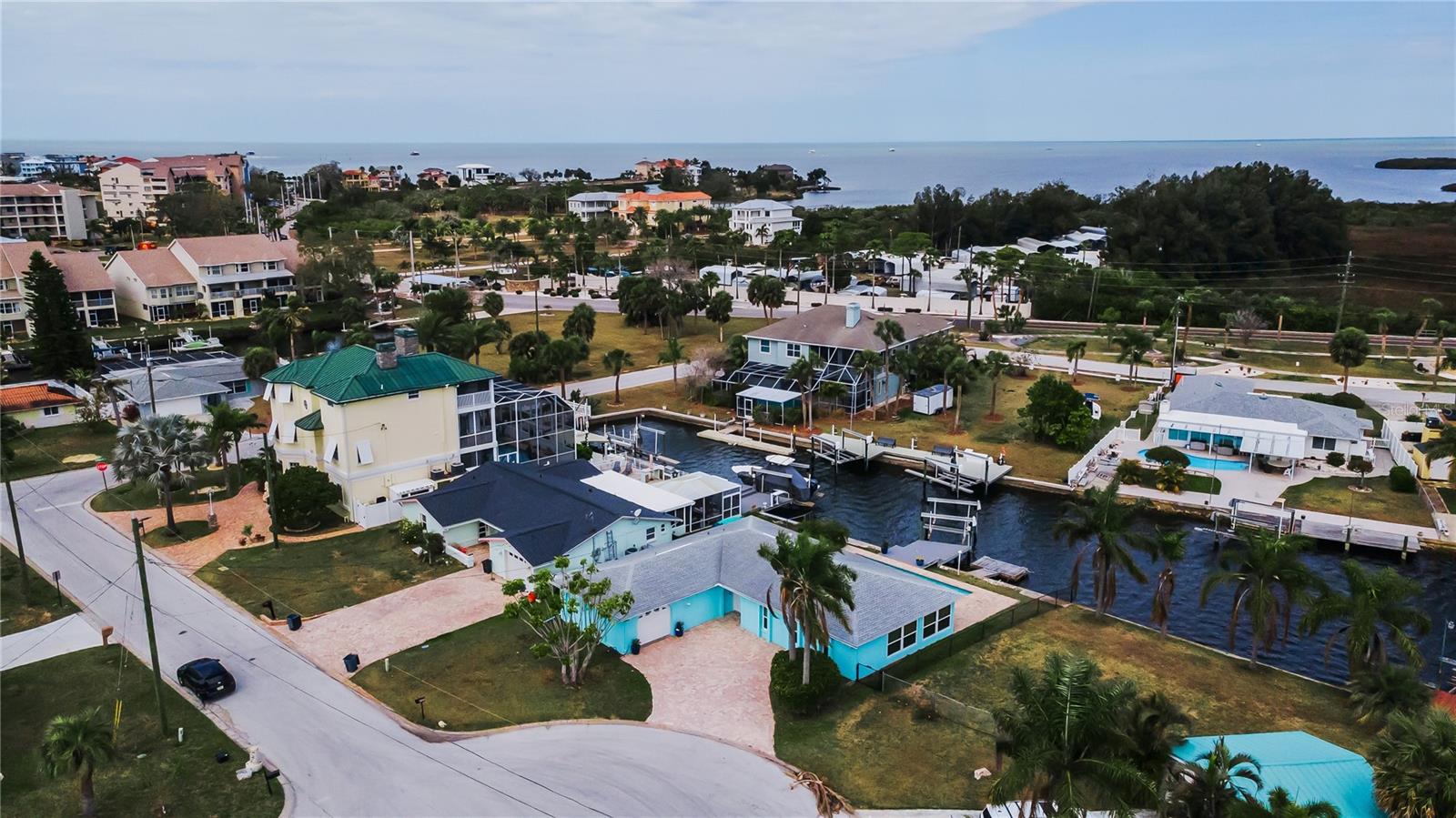 HARBOR ISLES - Residential