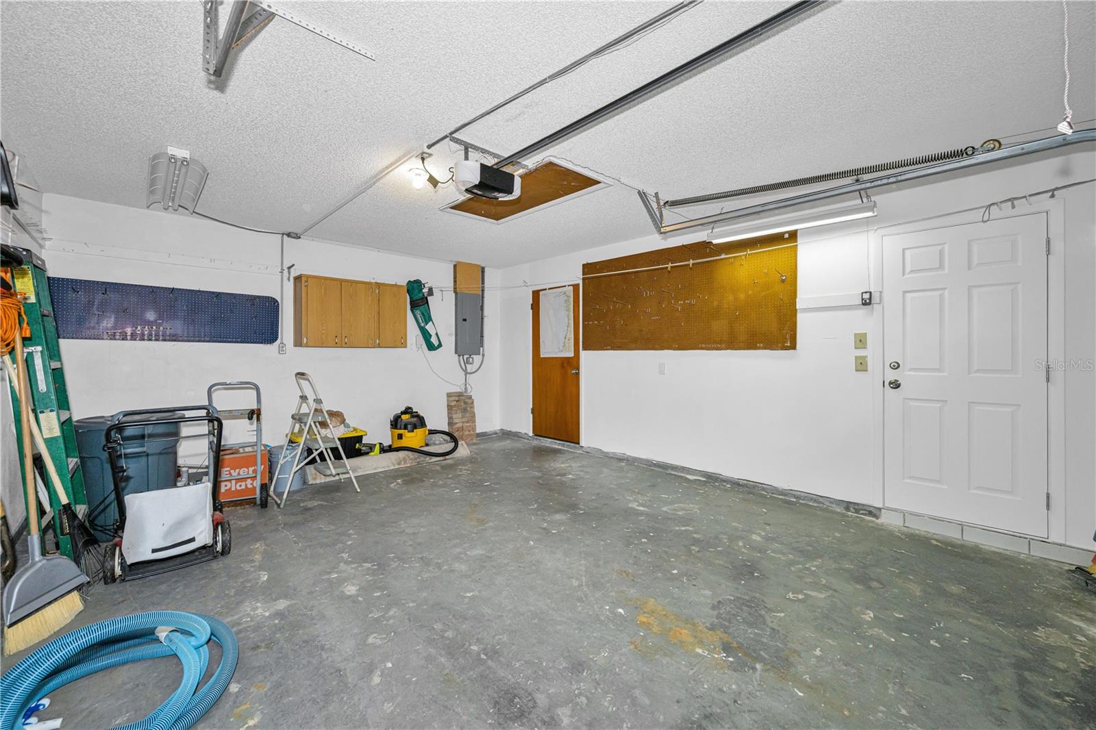 HARBOR ISLES - Residential