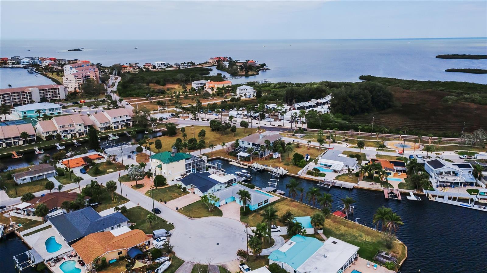 HARBOR ISLES - Residential