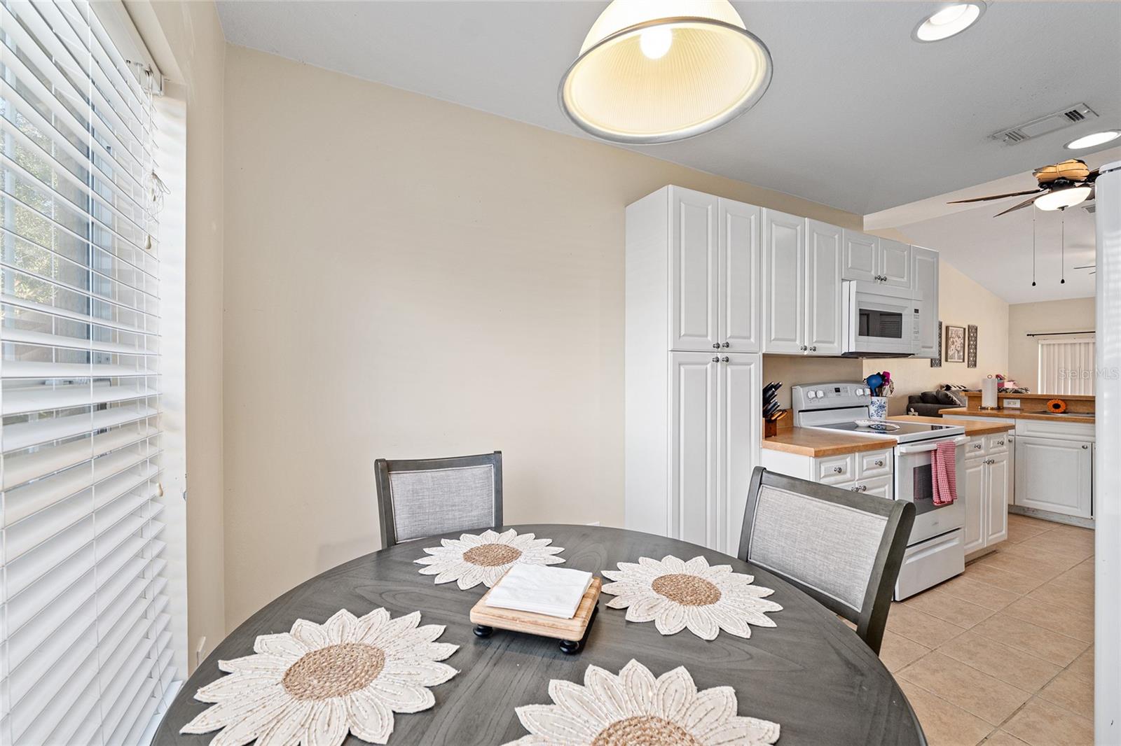 LAKESIDE LANDINGS ANCHOR VILLAS/LK MIONA - Residential