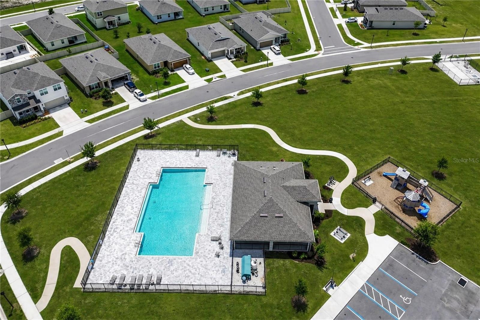SORRENTO PINES - Residential