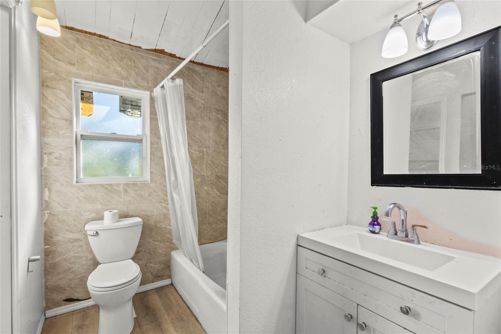 TALL PINES ESTATES - Residential