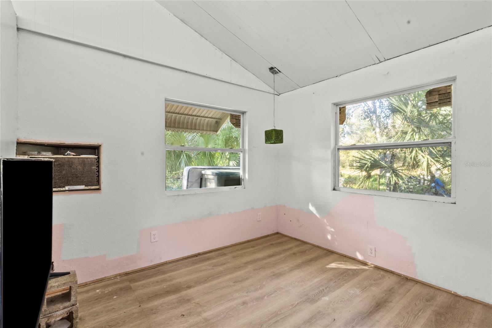 TALL PINES ESTATES - Residential