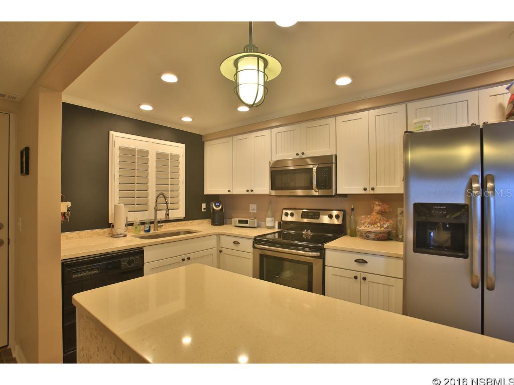 Danbury Breakers Condo - Residential