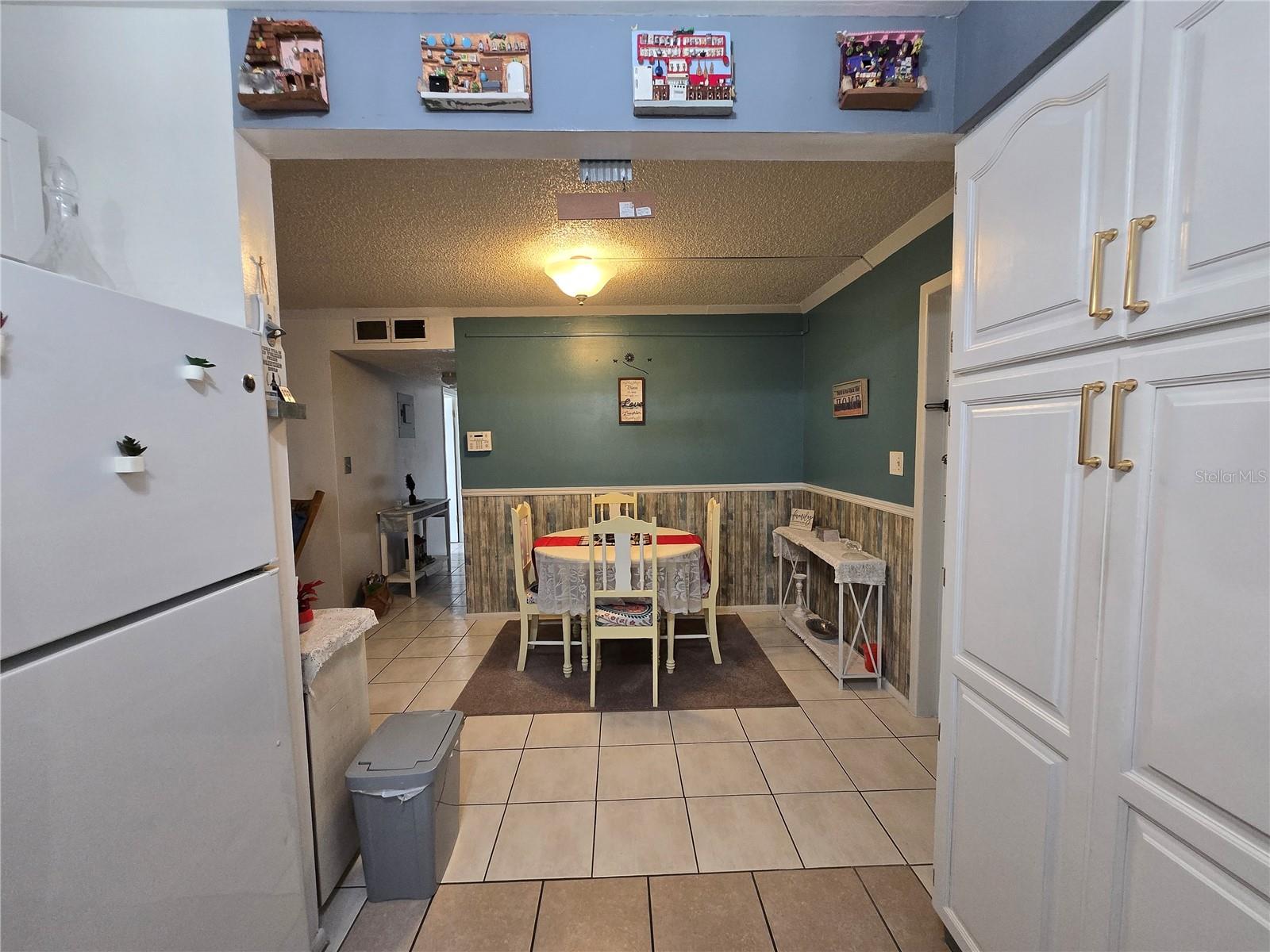 COMMODORE PLACE CONDO - Residential