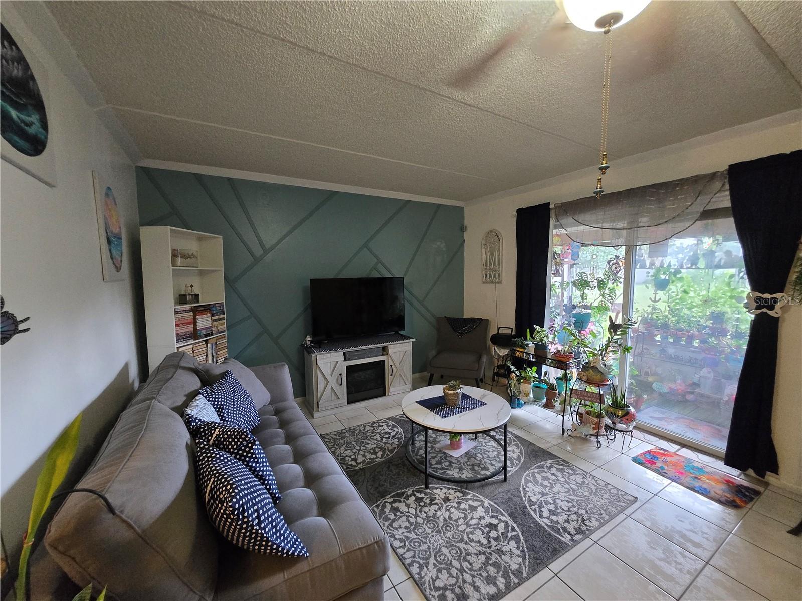 COMMODORE PLACE CONDO - Residential