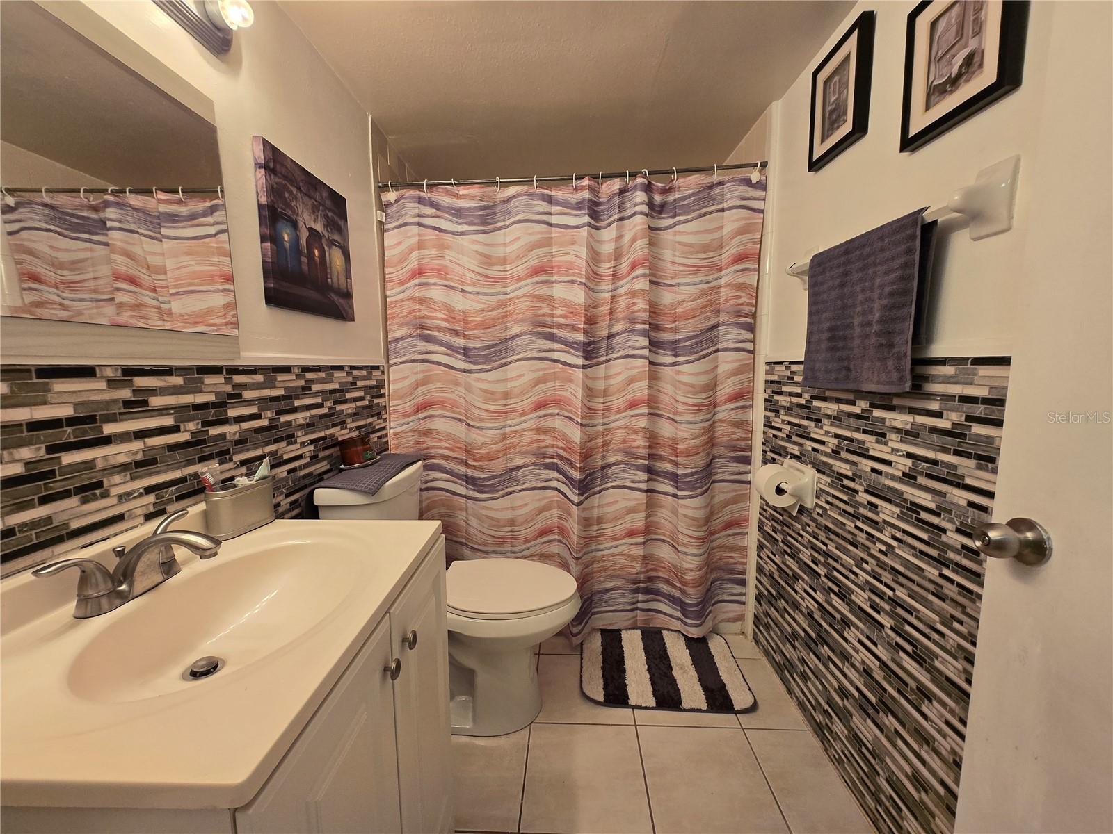 COMMODORE PLACE CONDO - Residential