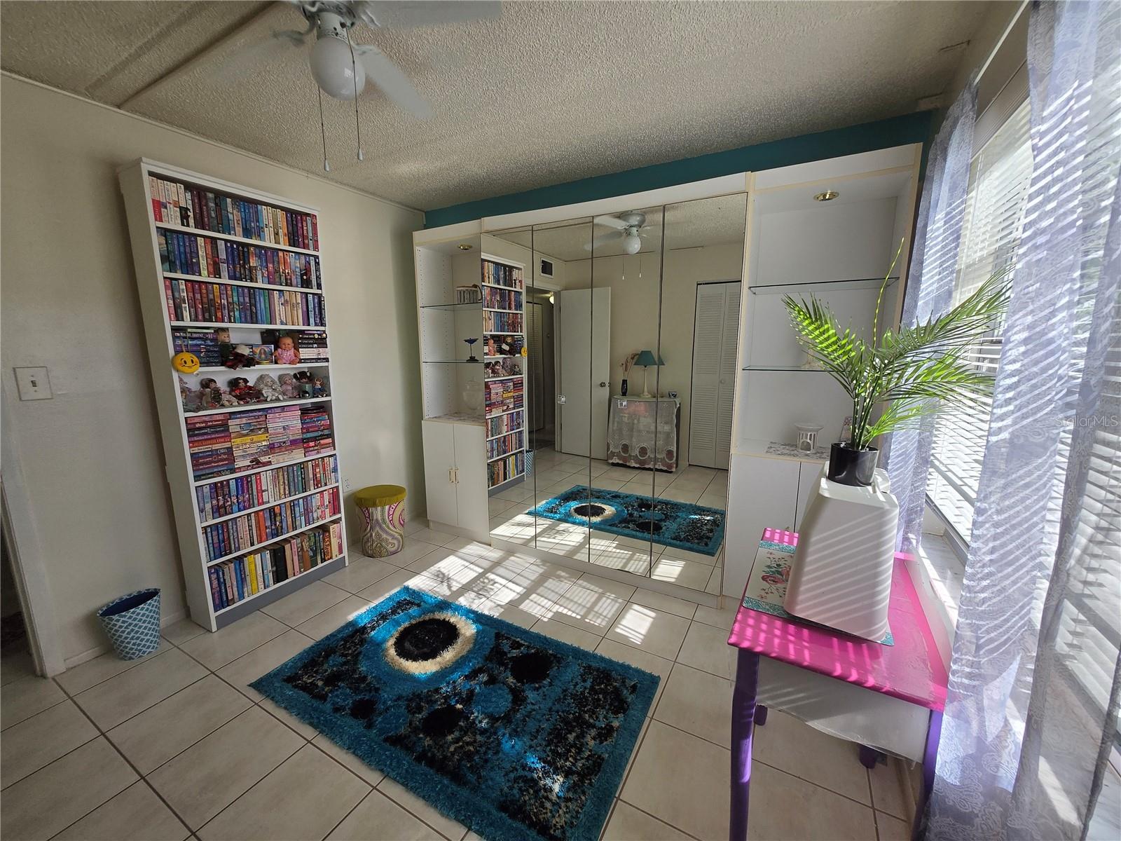 COMMODORE PLACE CONDO - Residential