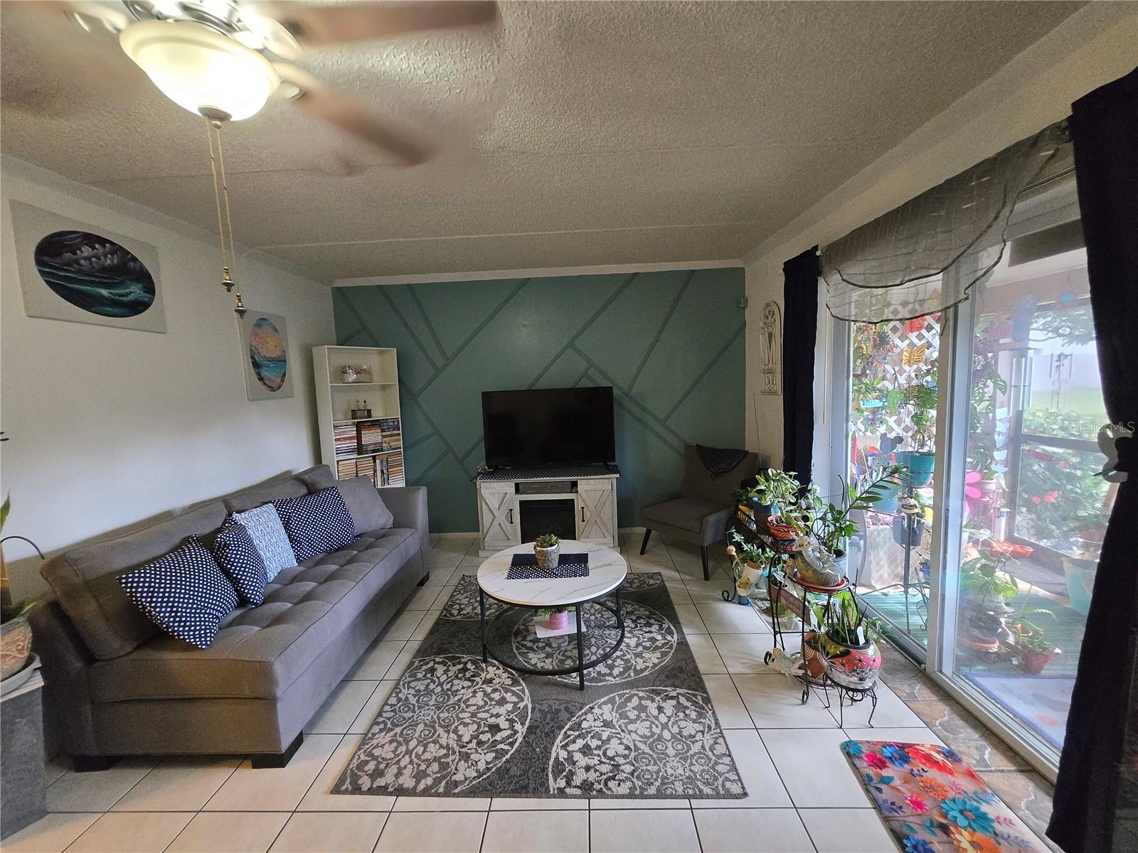 COMMODORE PLACE CONDO - Residential