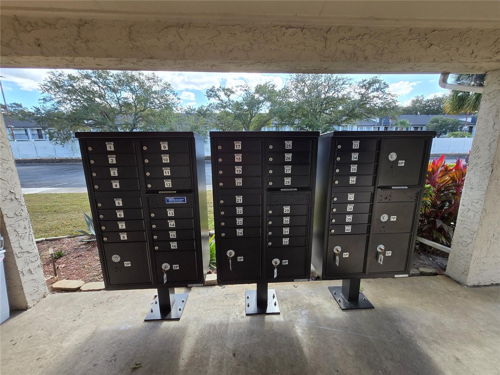 COMMODORE PLACE CONDO - Residential