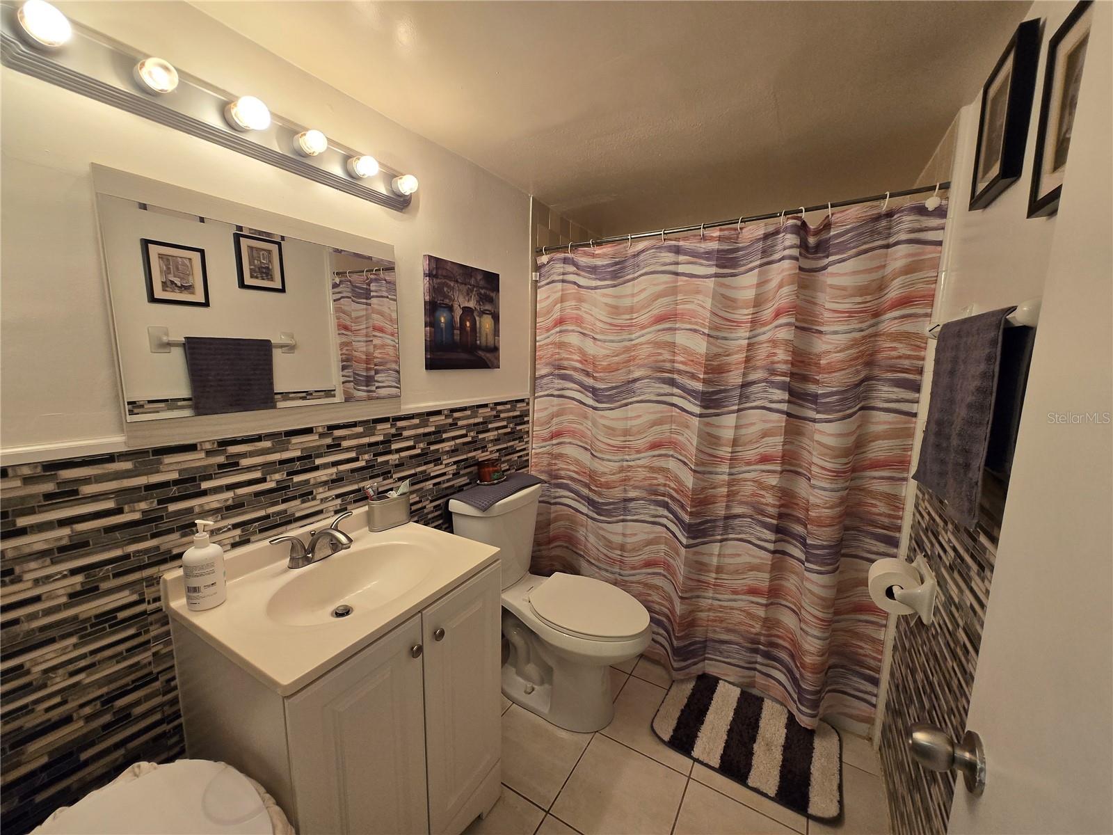 COMMODORE PLACE CONDO - Residential