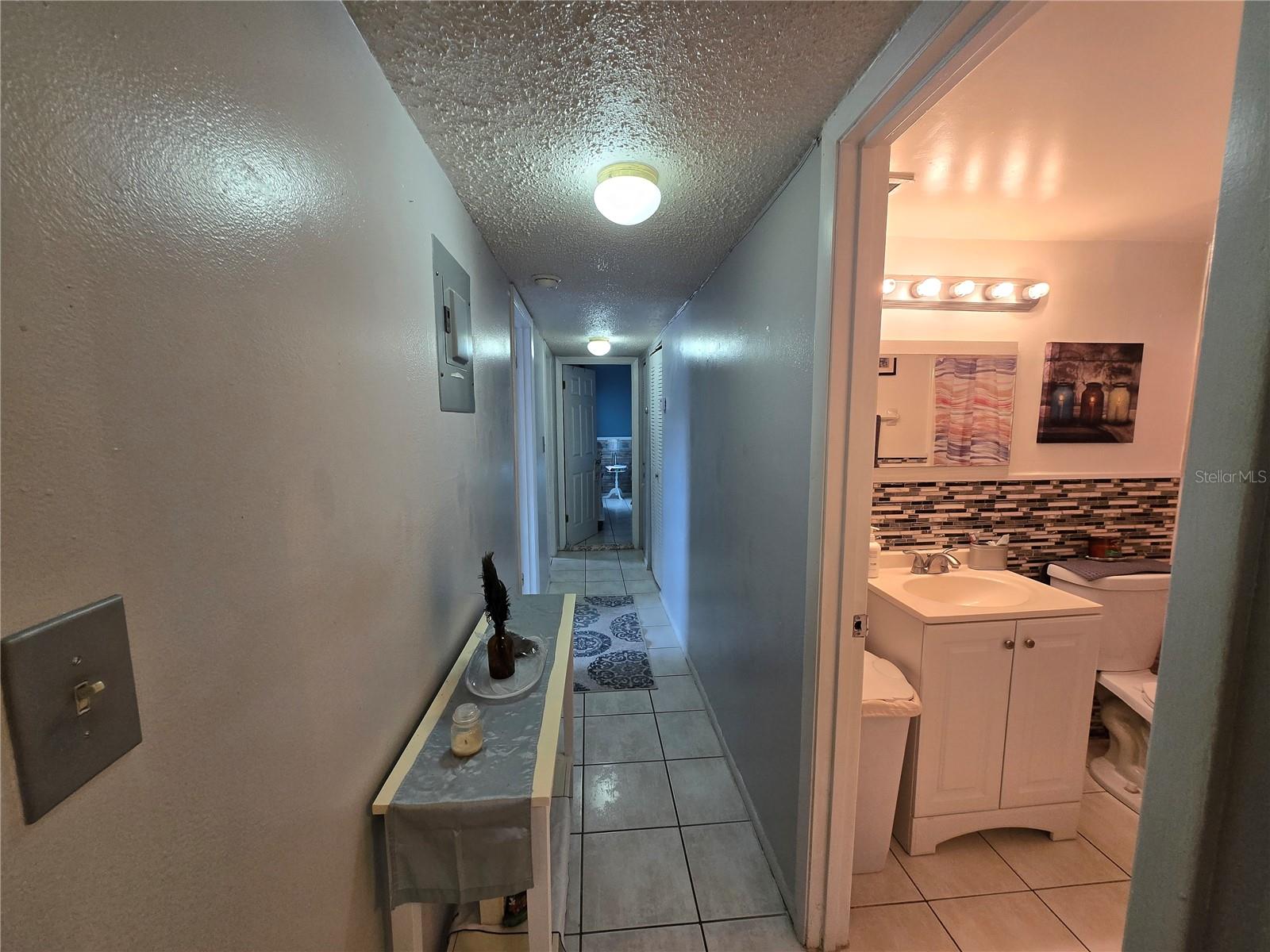 COMMODORE PLACE CONDO - Residential