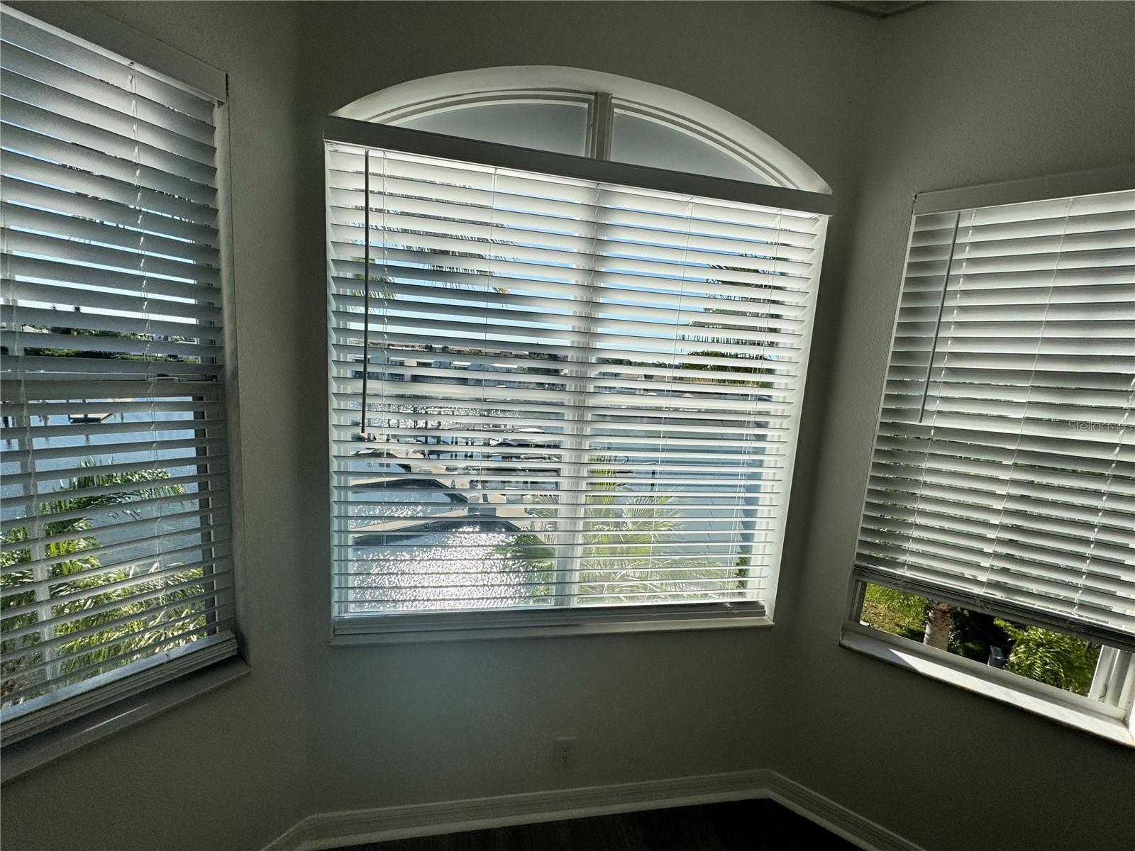 SPINNAKER COVE TWNHMS - Residential Lease