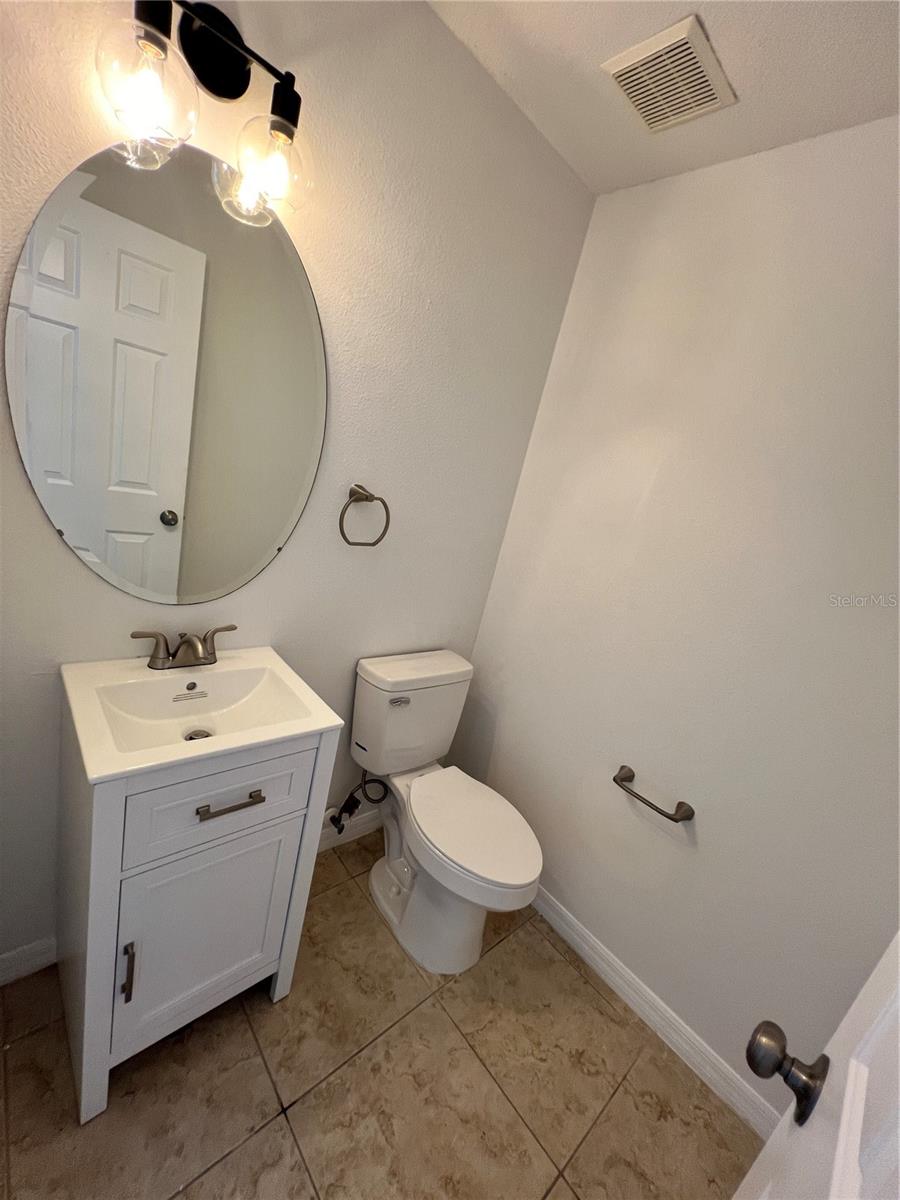 SPINNAKER COVE TWNHMS - Residential Lease