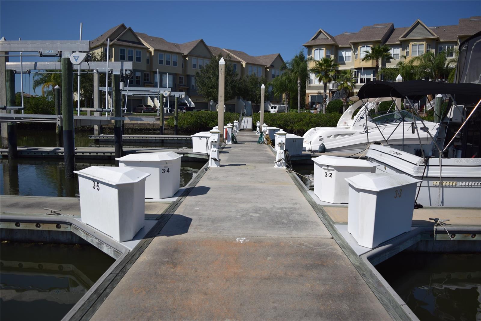 SPINNAKER COVE TWNHMS - Residential Lease