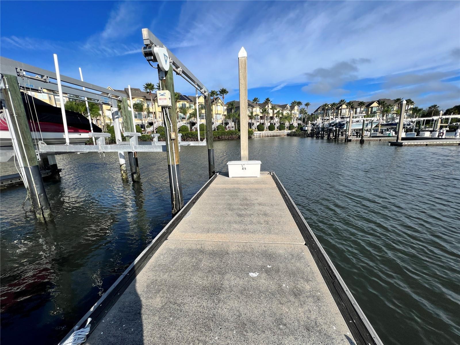 SPINNAKER COVE TWNHMS - Residential Lease