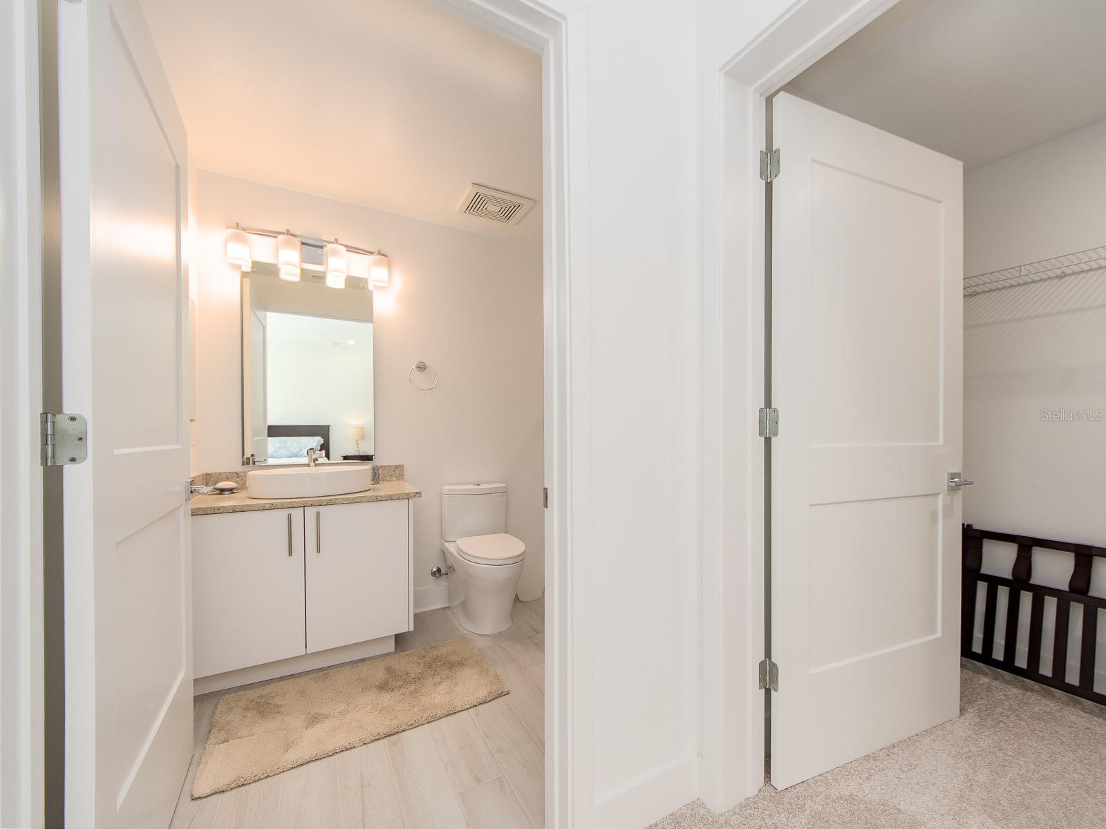 PURA VIDA RESIDENCES CONDO - Residential