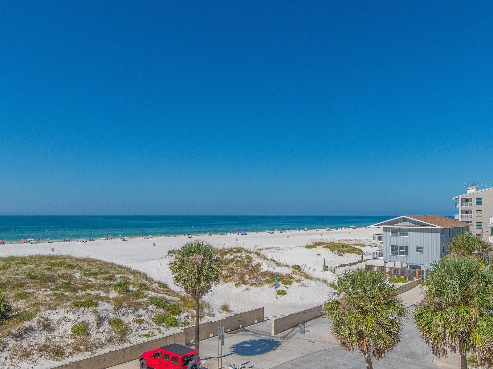 PURA VIDA RESIDENCES CONDO - Residential