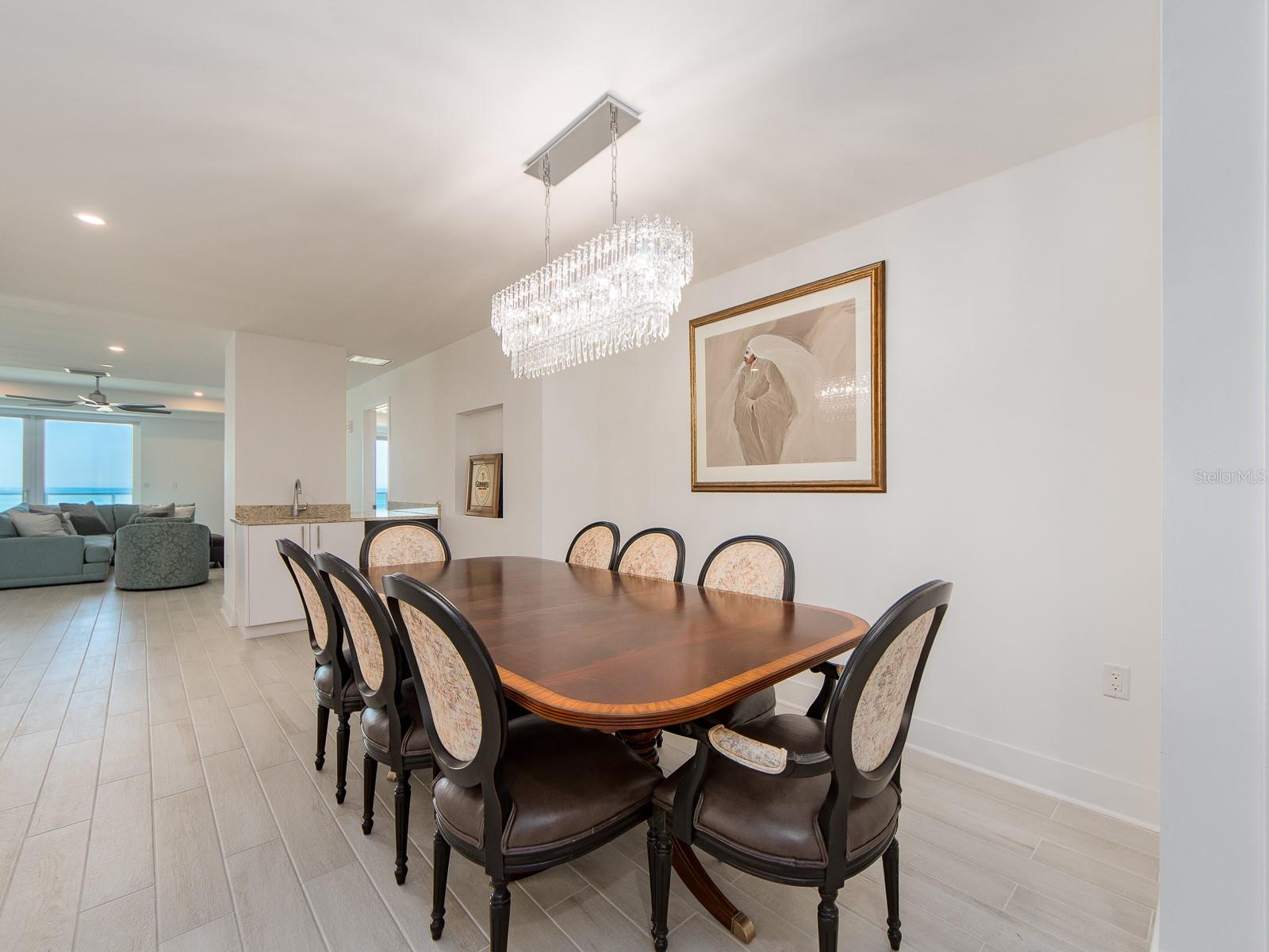 PURA VIDA RESIDENCES CONDO - Residential