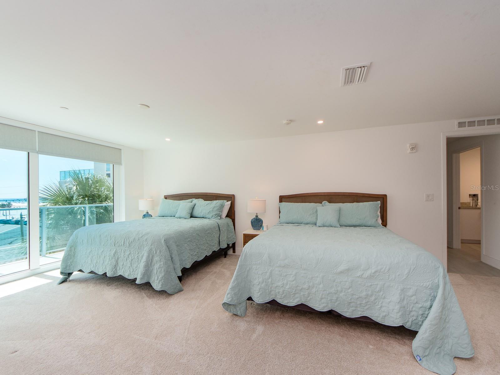 PURA VIDA RESIDENCES CONDO - Residential