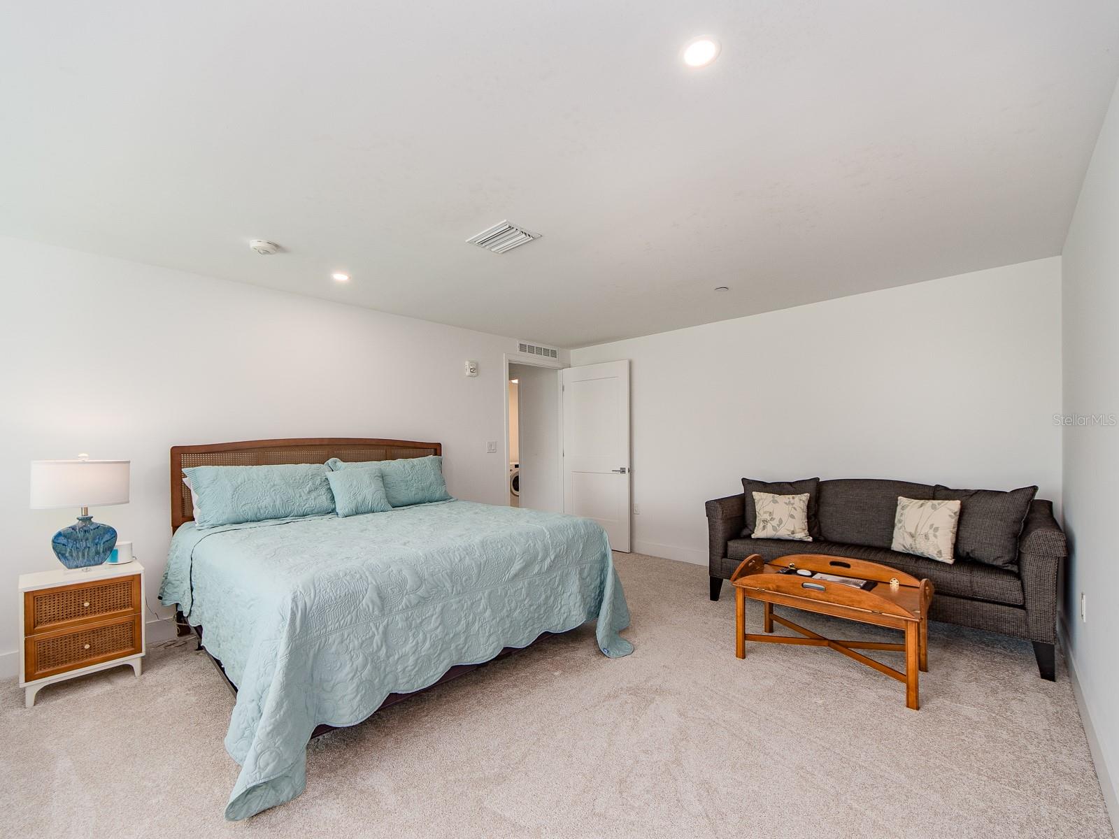 PURA VIDA RESIDENCES CONDO - Residential