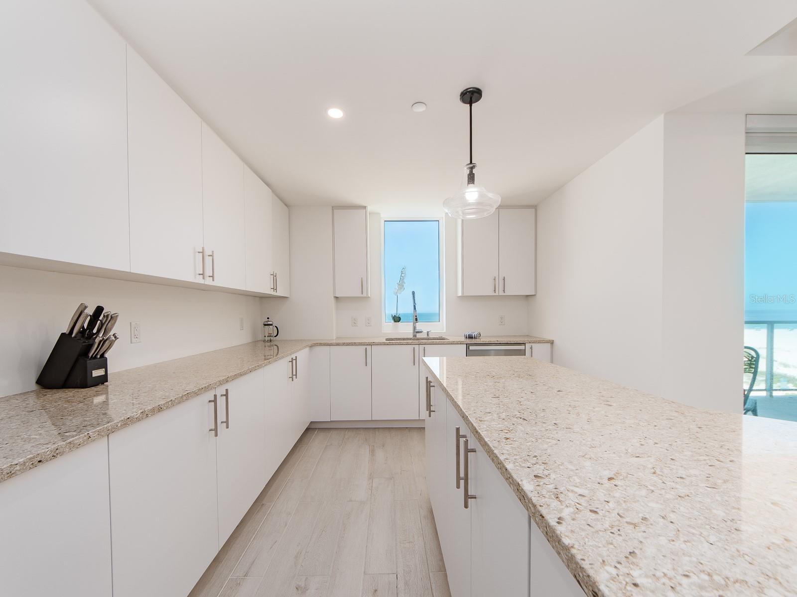 PURA VIDA RESIDENCES CONDO - Residential