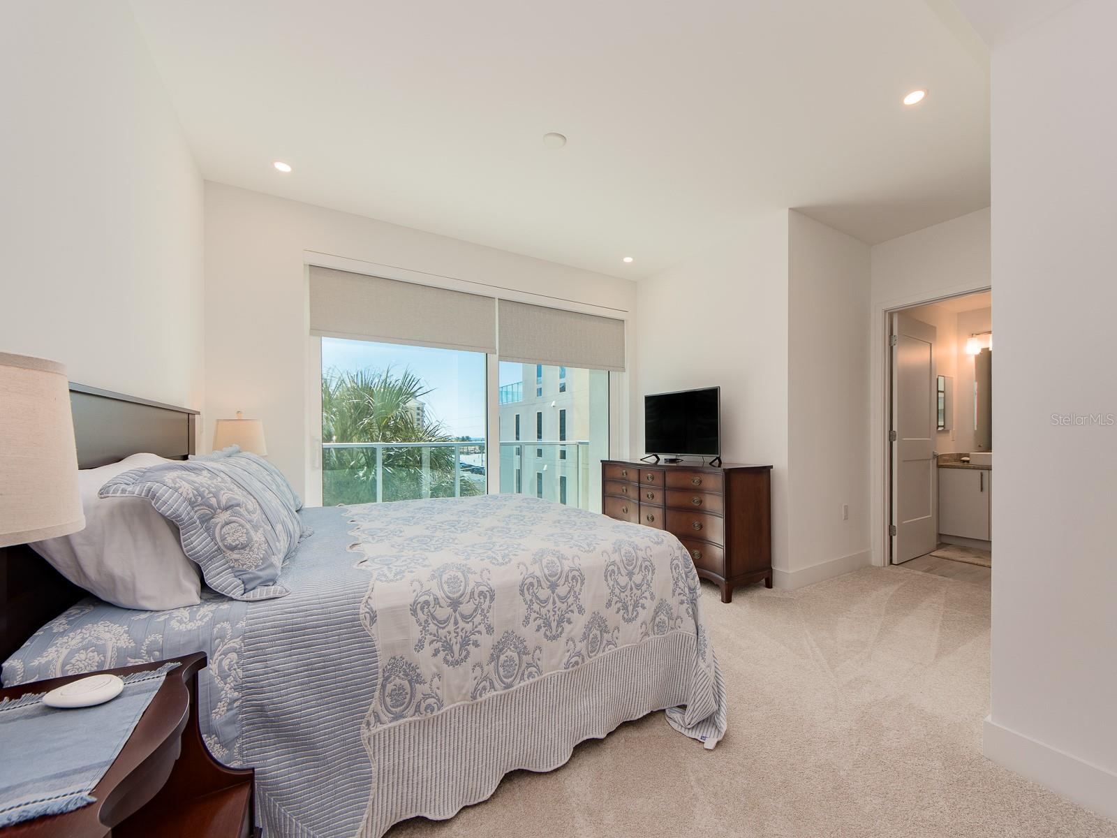 PURA VIDA RESIDENCES CONDO - Residential