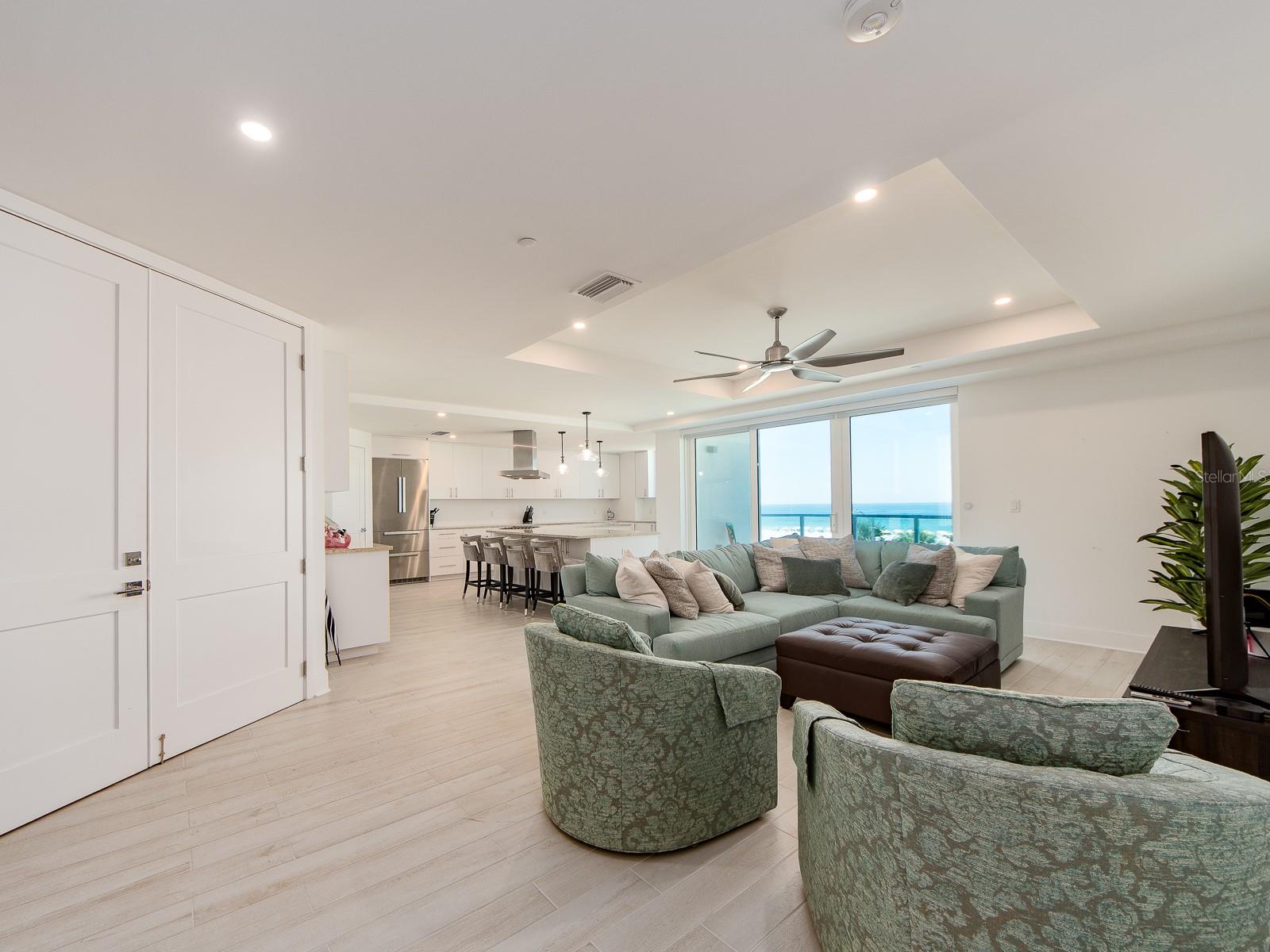 15 AVALON STREET 402