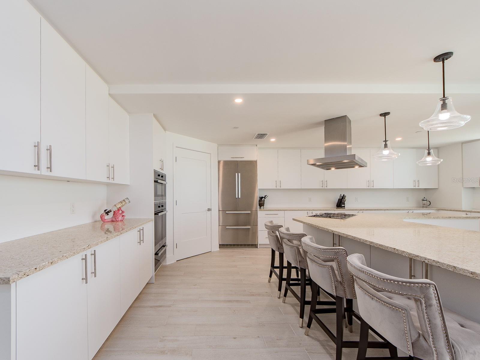 PURA VIDA RESIDENCES CONDO - Residential