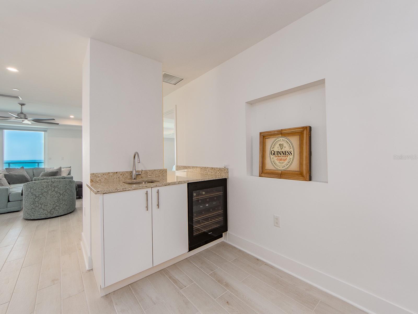 PURA VIDA RESIDENCES CONDO - Residential