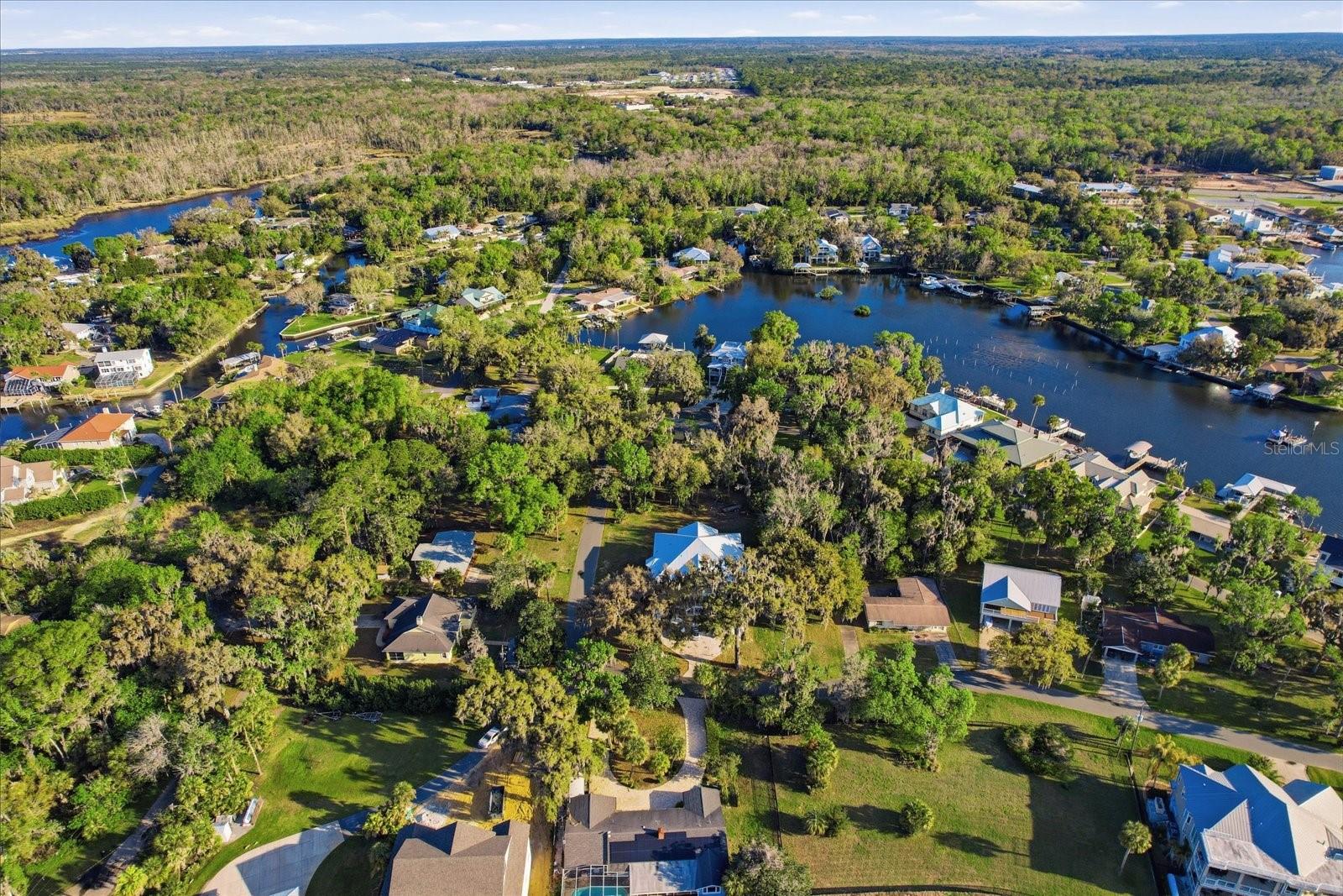 MAGNOLIA SHORES - Land