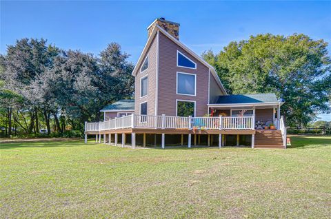 Photo of 3719 Moores Lake Road, Dover, FL 33527 (MLS # TB8462403)