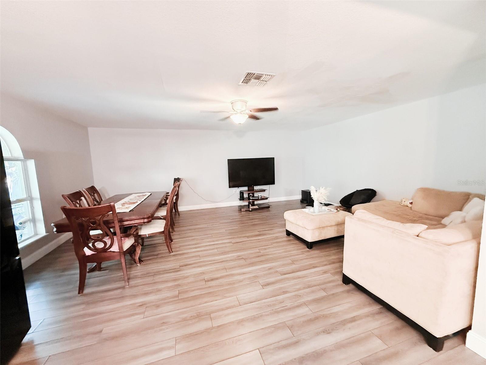 1033 TAWNY EAGLE DRIVE
