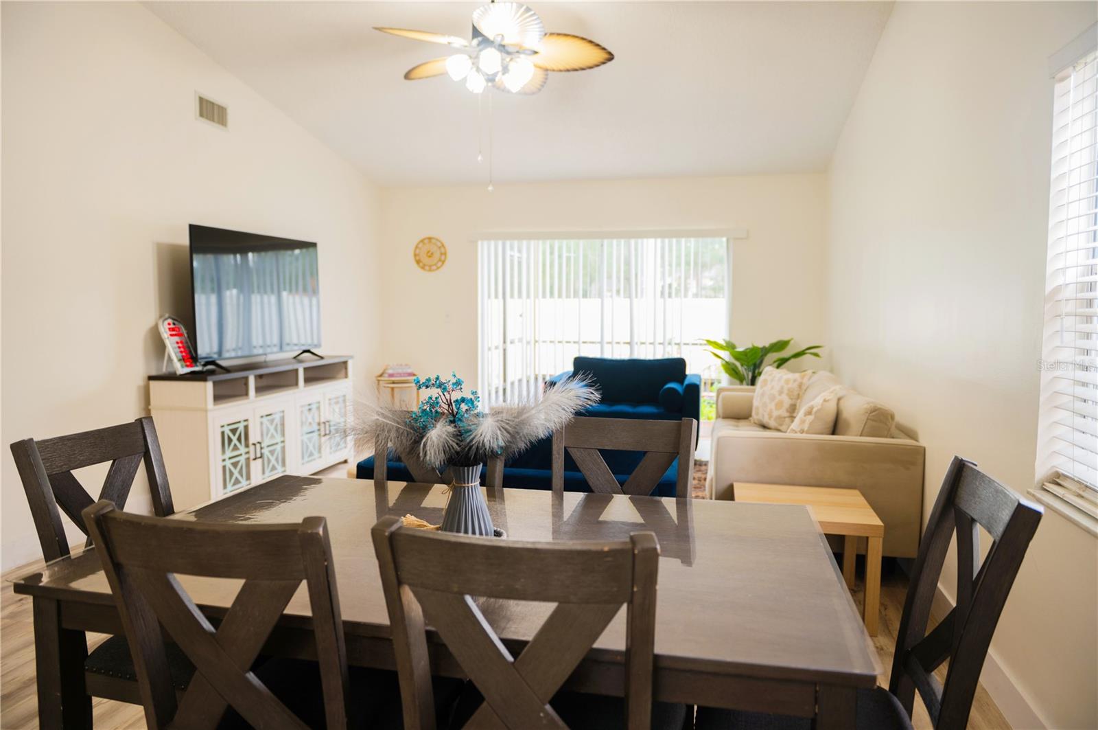 CASCADE OAKS - Residential