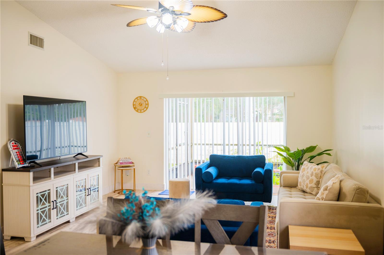 CASCADE OAKS - Residential