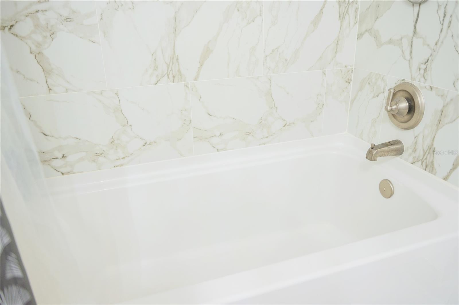 CASCADE OAKS - Residential