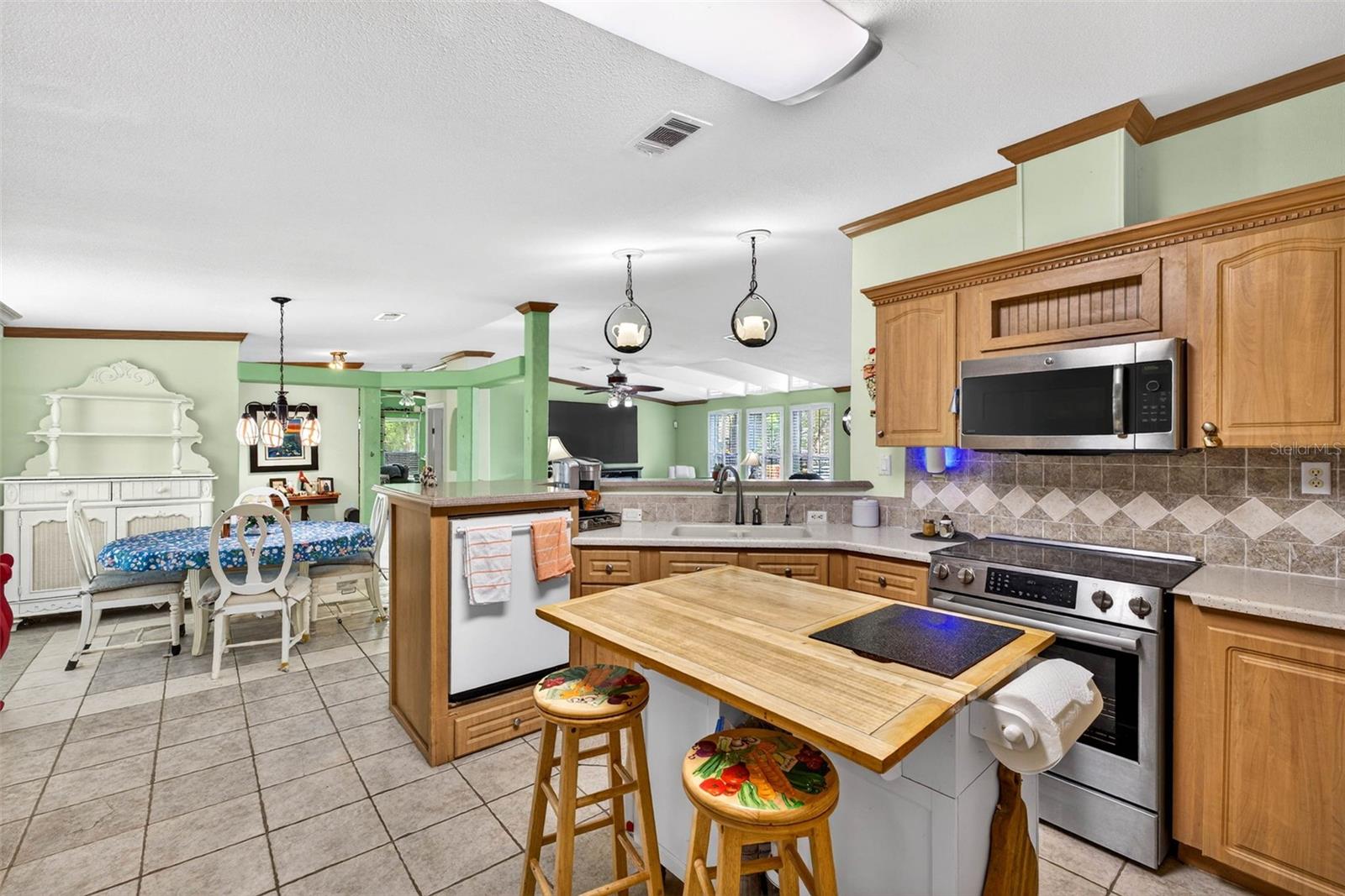 RUSKIN COLONY FARMS 1ST EXTENS - Residential