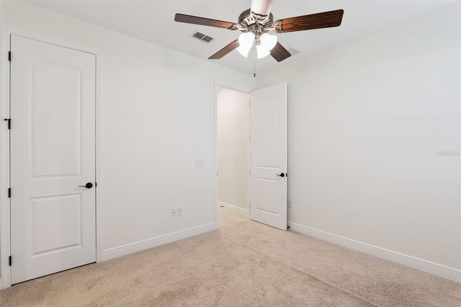 SPRING CREEK - Residential