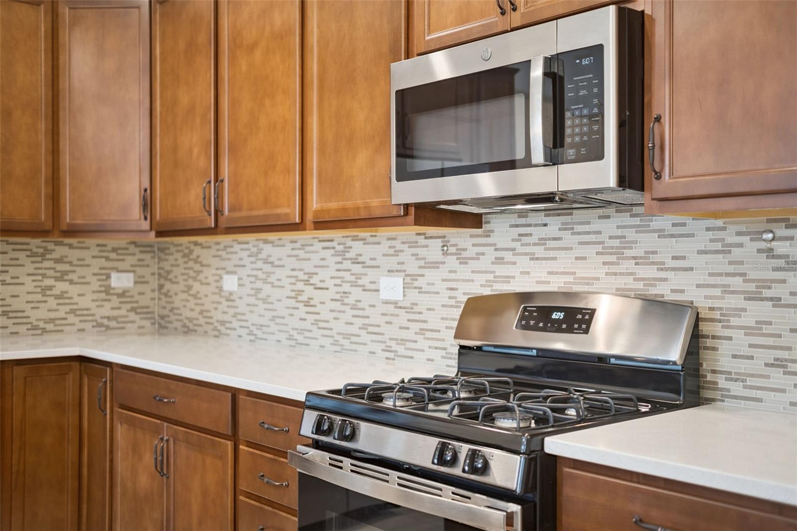 SPRING CREEK - Residential