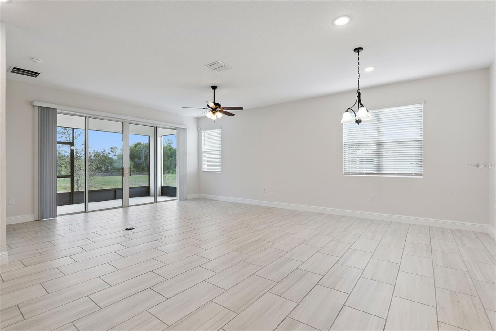 SPRING CREEK - Residential