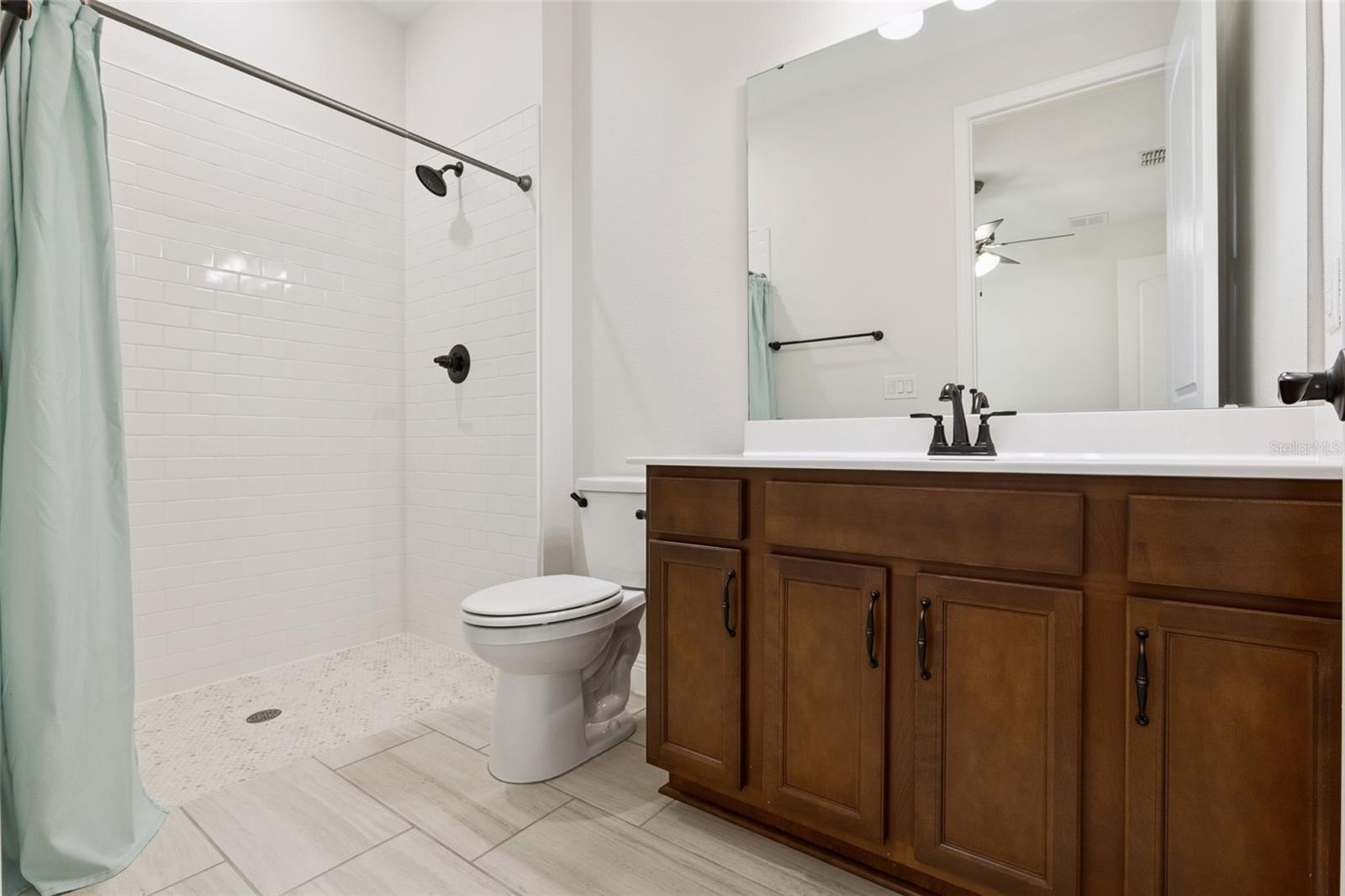 SPRING CREEK - Residential