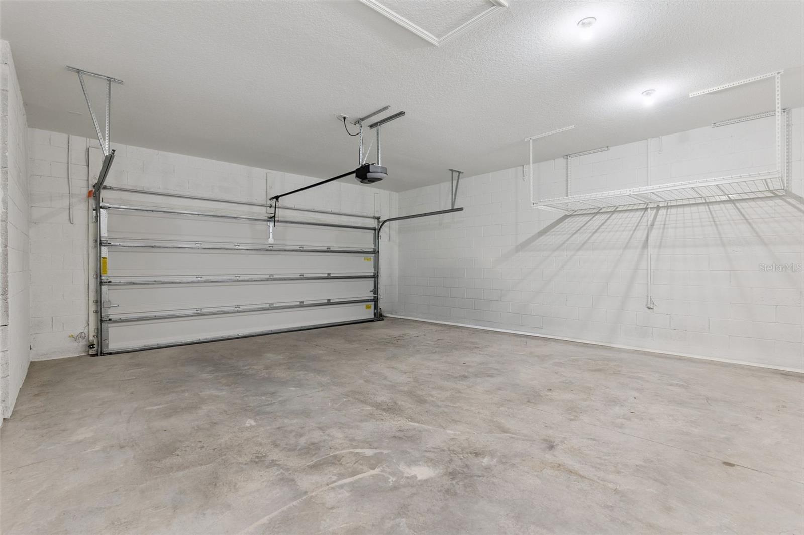 SPRING CREEK - Residential