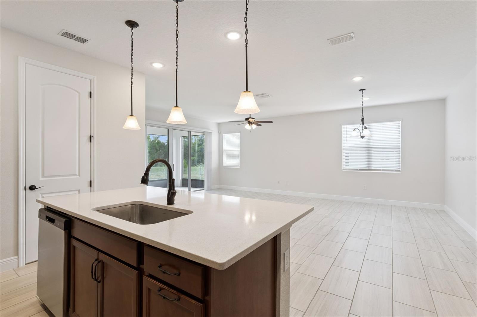 SPRING CREEK - Residential