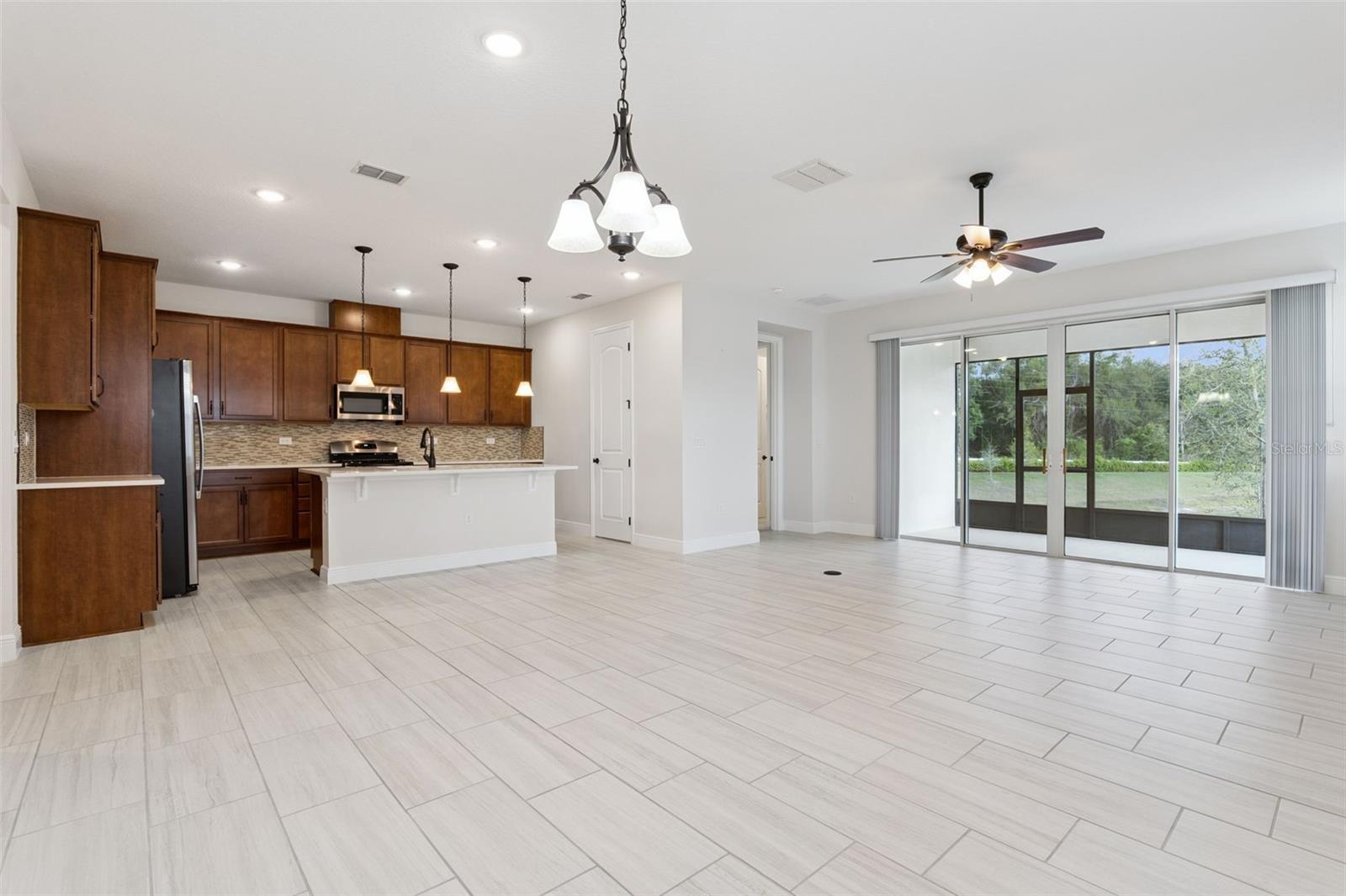 SPRING CREEK - Residential