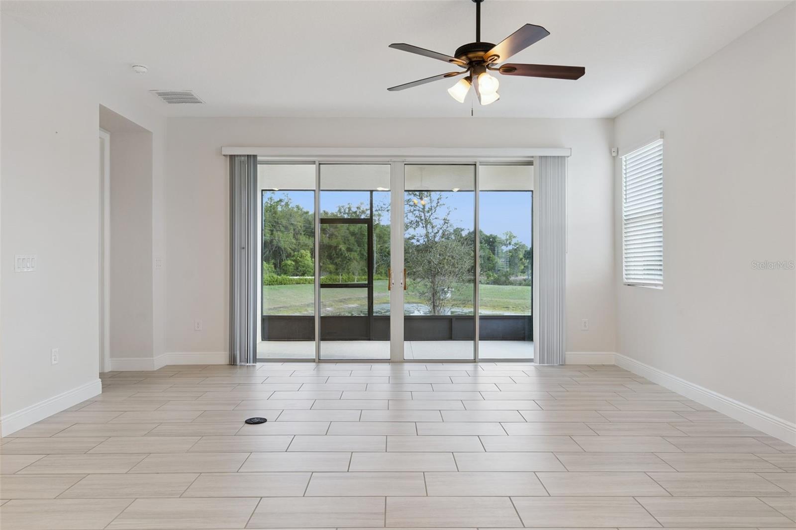 SPRING CREEK - Residential